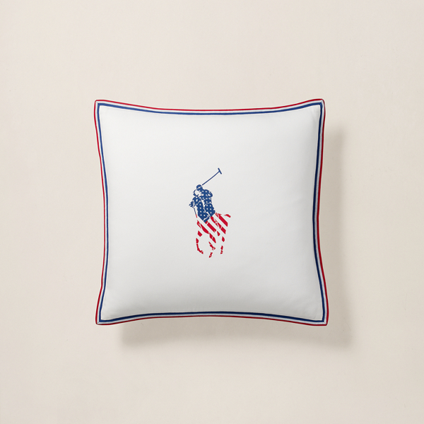 Ir para o Produto: Travesseiro de Decoração com Estampa de Bandeira Big Pony